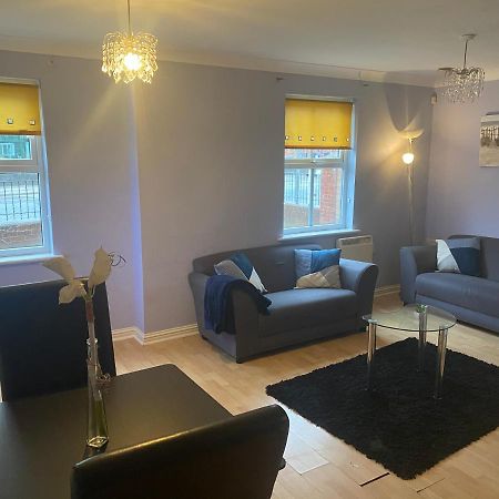 Bambz Apartment 3 Manchester Esterno foto