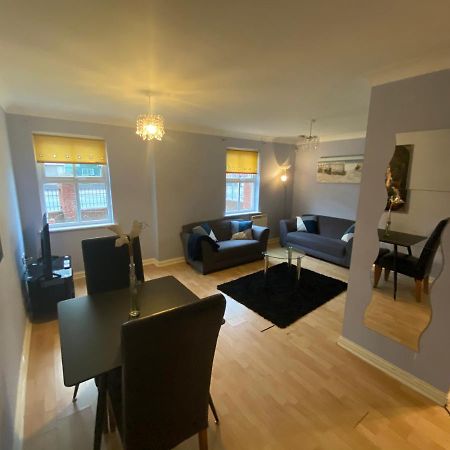 Bambz Apartment 3 Manchester Esterno foto