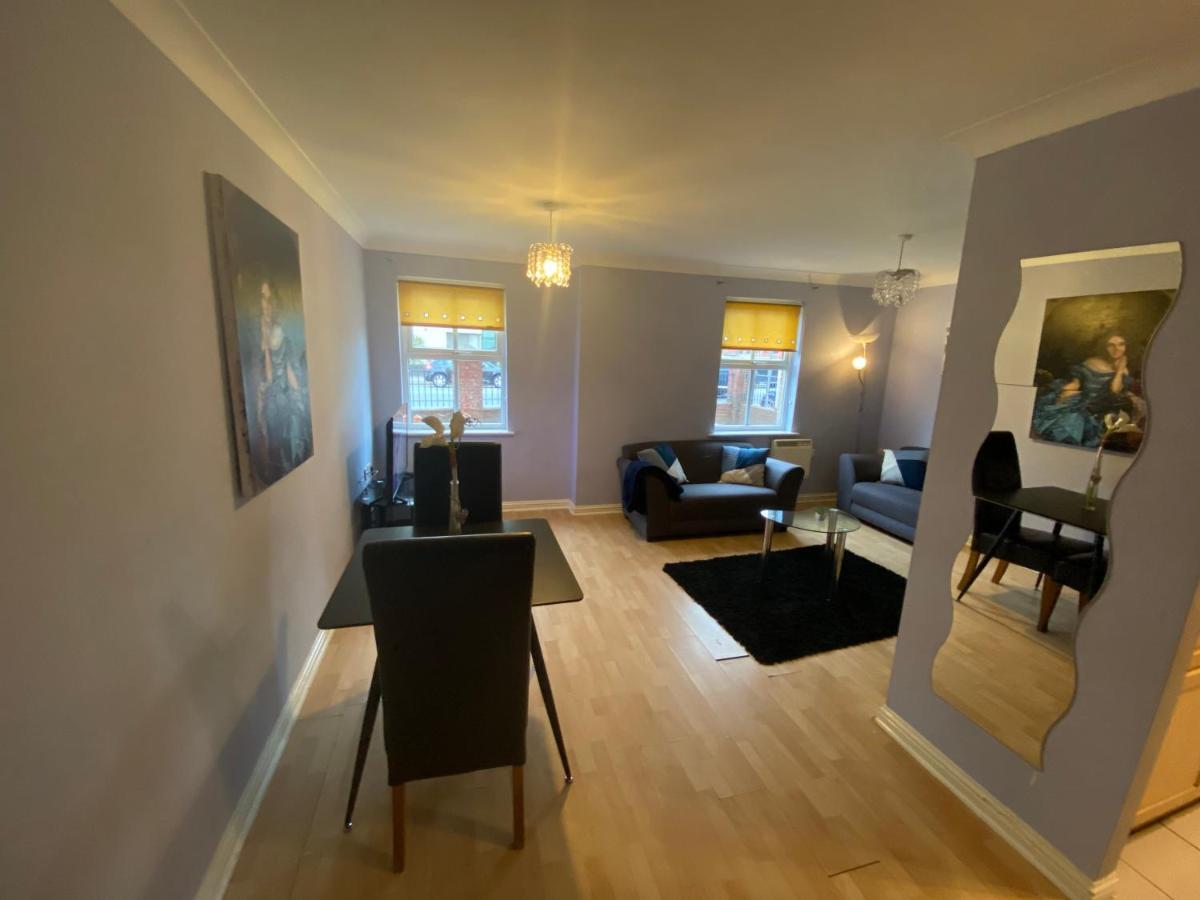 Bambz Apartment 3 Manchester Esterno foto
