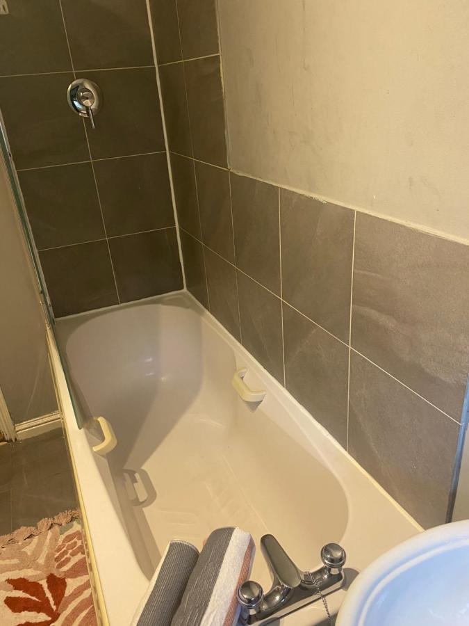 Bambz Apartment 3 Manchester Esterno foto